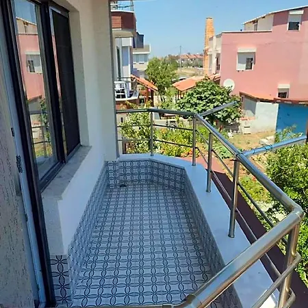 Geyikli Sahilde 1+1 Orta Kat A1 2* Ezine